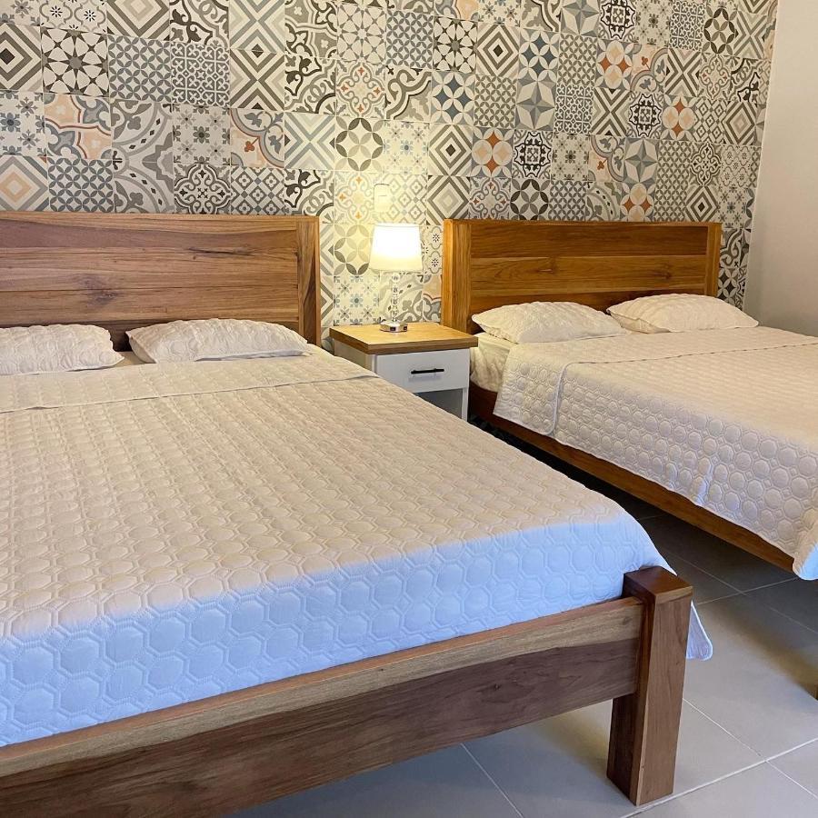 Hotel Mono Azul Quepos Eksteriør billede