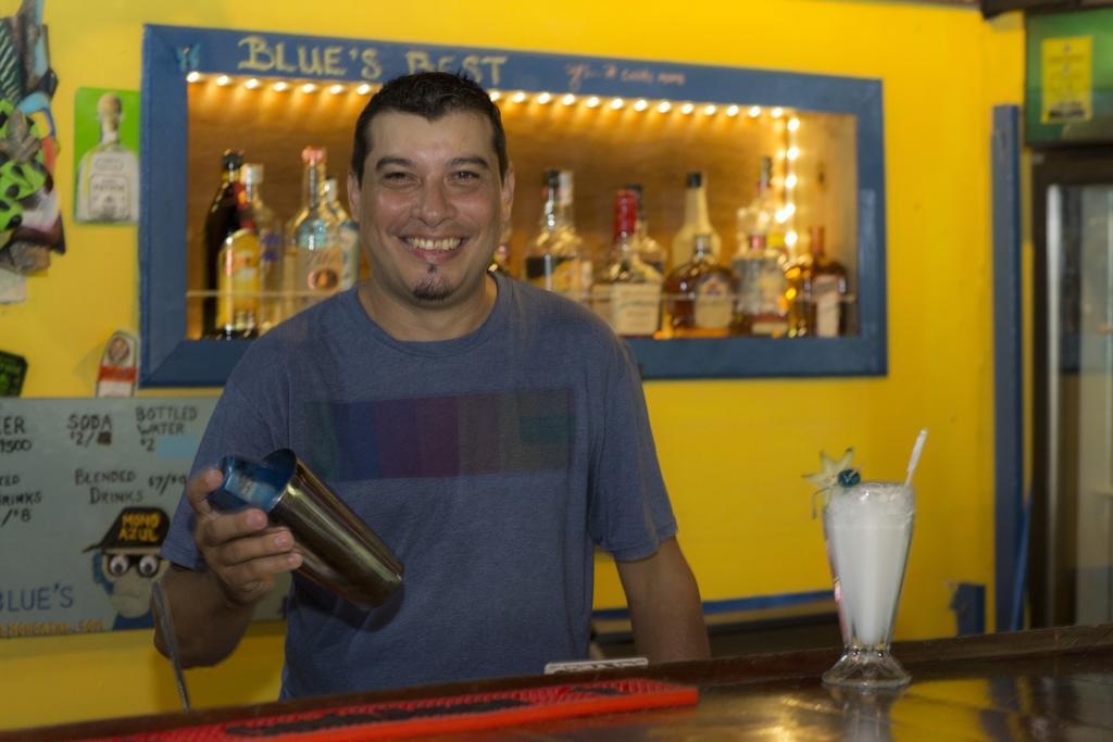 Hotel Mono Azul Quepos Eksteriør billede