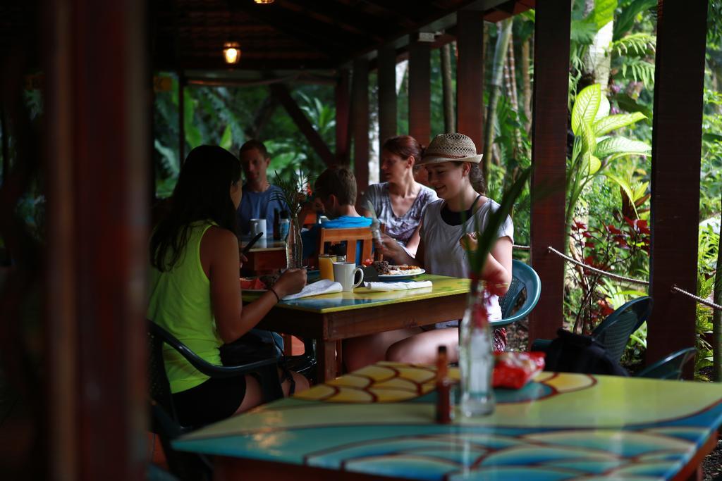 Hotel Mono Azul Quepos Eksteriør billede